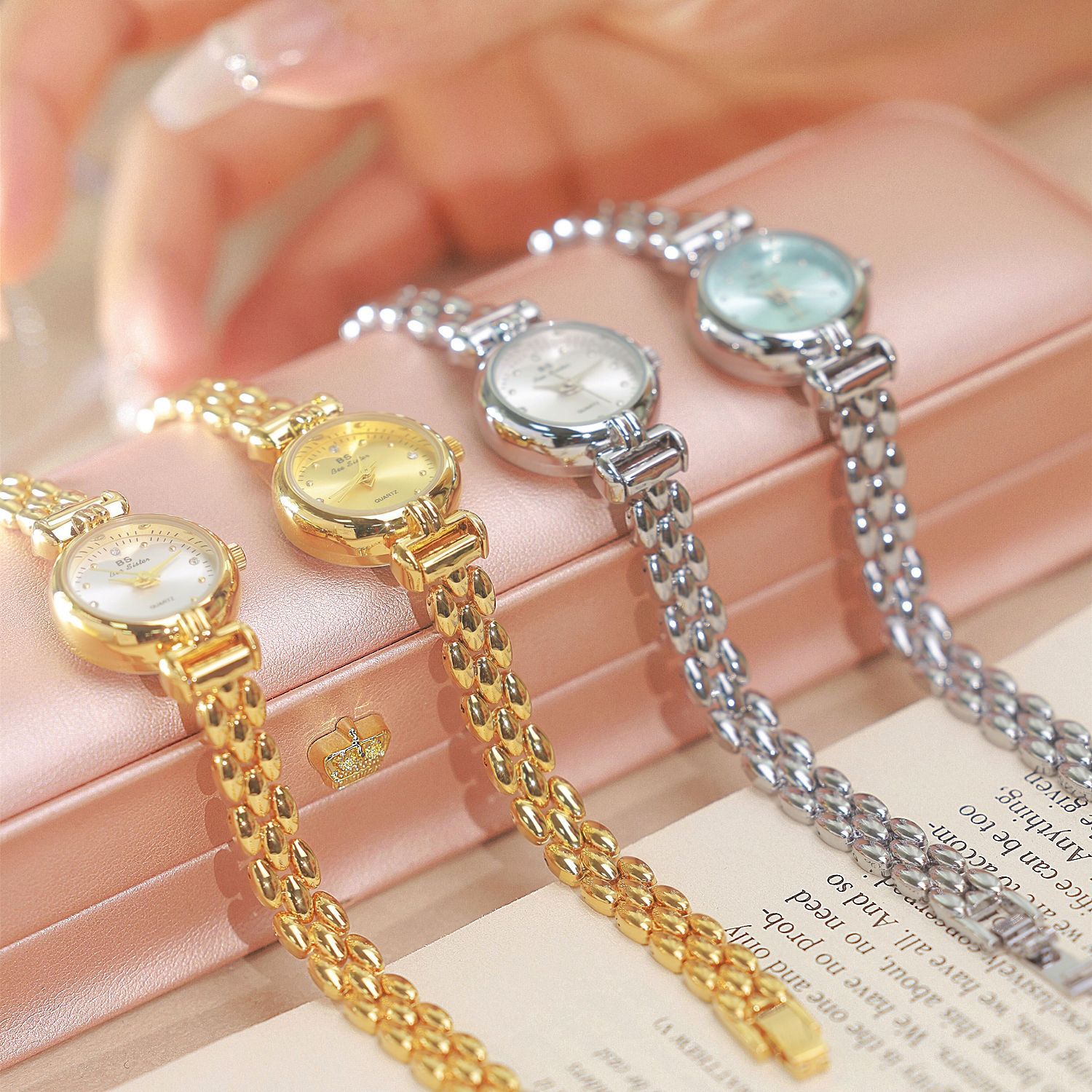 女性のための高級時計,シルバーブルーカラー,絶妙なブレスレッ - Minimalist Thin Watch のレビューと価格