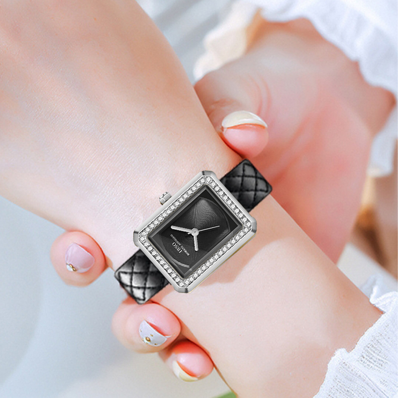 ファッションレザー女性腕時計長方形ゴールデン防水エレガントな - Waterproof Diving Watch のレビューと価格